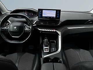 Peugeot 3008 PureTech 130 Allure MOMS/ 360/Navi/SoV-Däck/Psens – bild 8