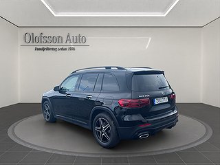 SUV Mercedes-Benz GLB 8 av 8