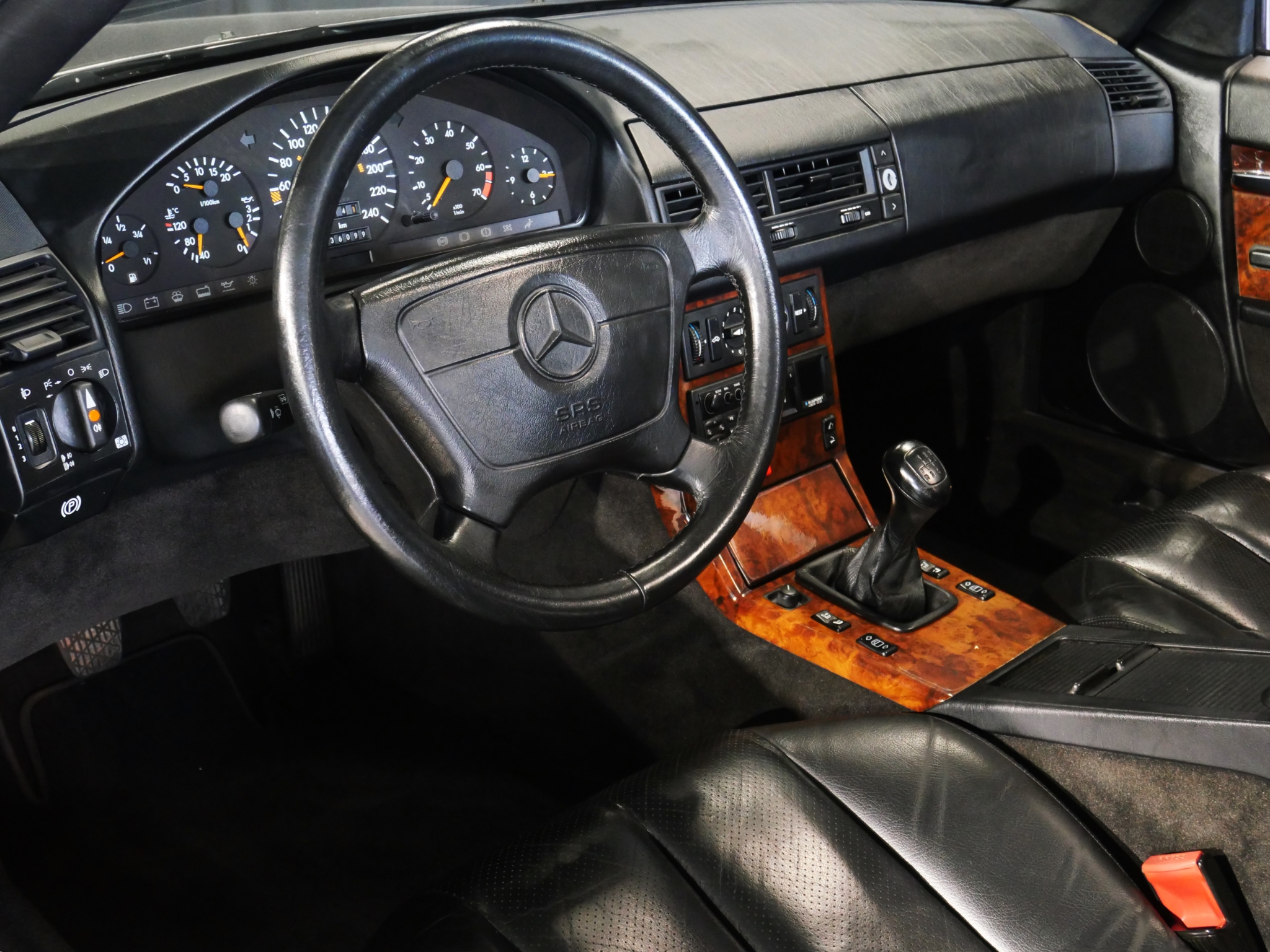 Mercedes-Benz 300 SL Roadster 1992, bild 7/37