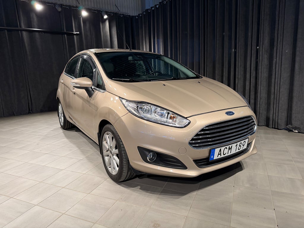 Ford Fiesta 5-dörrar Automat Titanium 100hk NyKamrem GPS Mvärm SoV