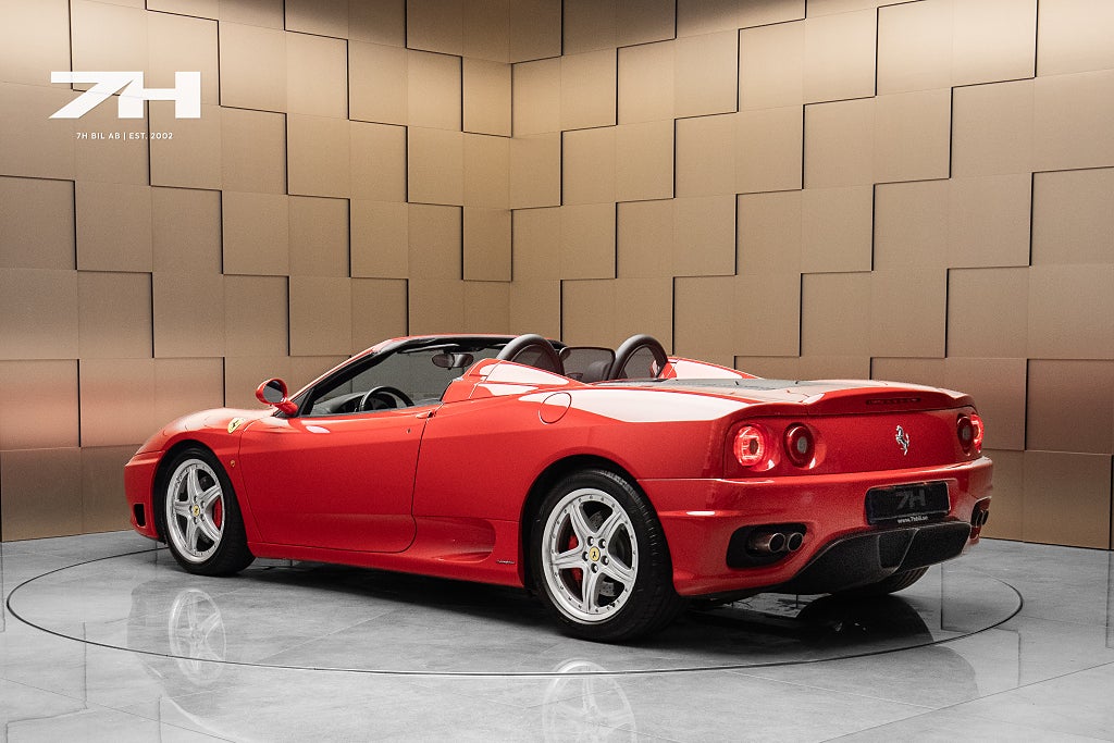 Ferrari 360 Spider F1 / 3829 mil / 3 Brukare