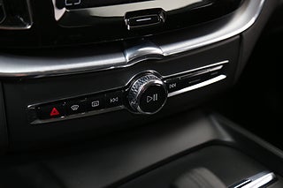 SUV Volvo XC60 17 av 29