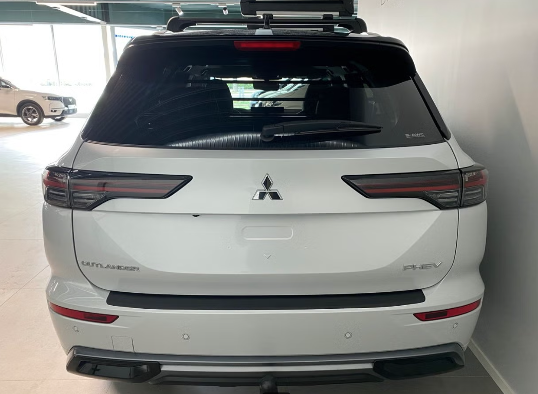 Mitsubishi Outlander Instyle PHEV 2026, bild 5/43