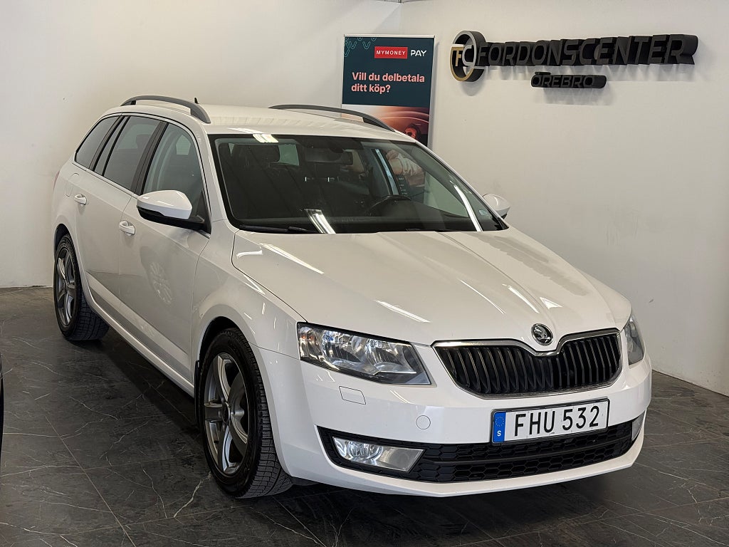 Skoda Octavia Kombi 1.4 TSI Ambition | Värmare | Drag | B-Kamera