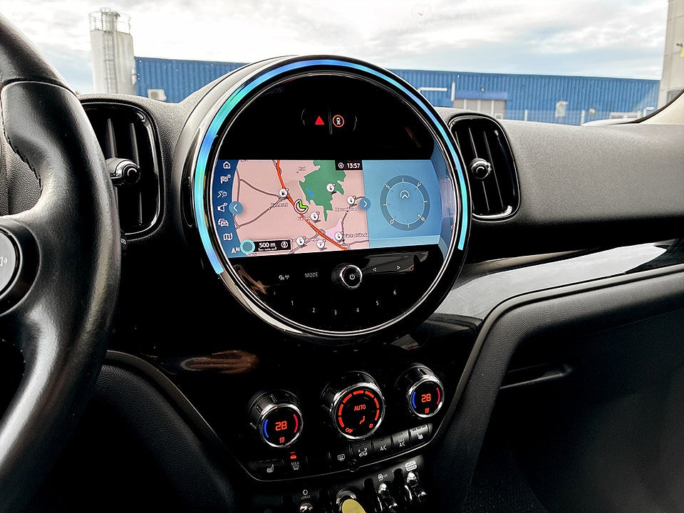 Bild på MINI Countryman Cooper SE ALL4 PHEV 220hk Aut AWD B-KAMERA NAVI