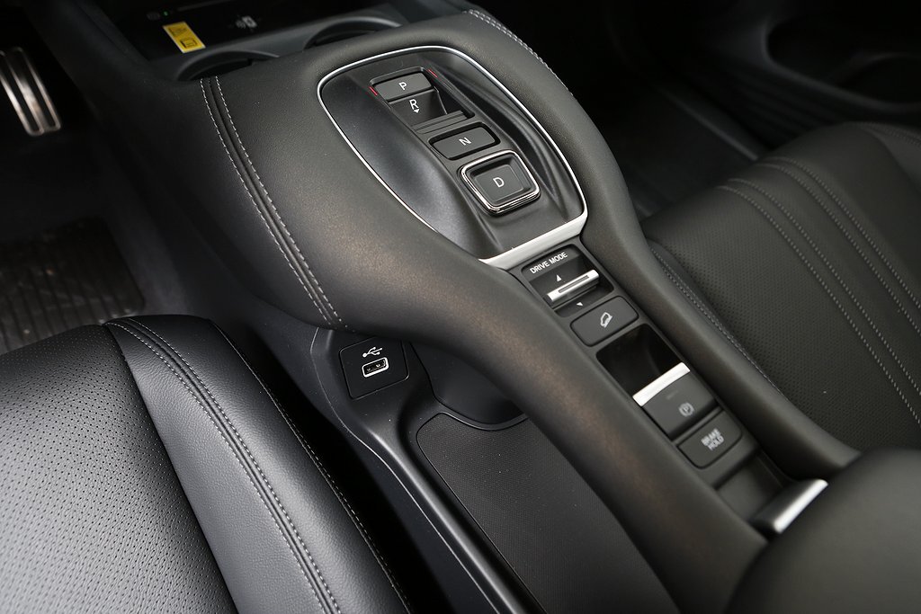 Honda ZR-V FullHybrid Advance i Lager| 5år Service+Vintehjul 2024