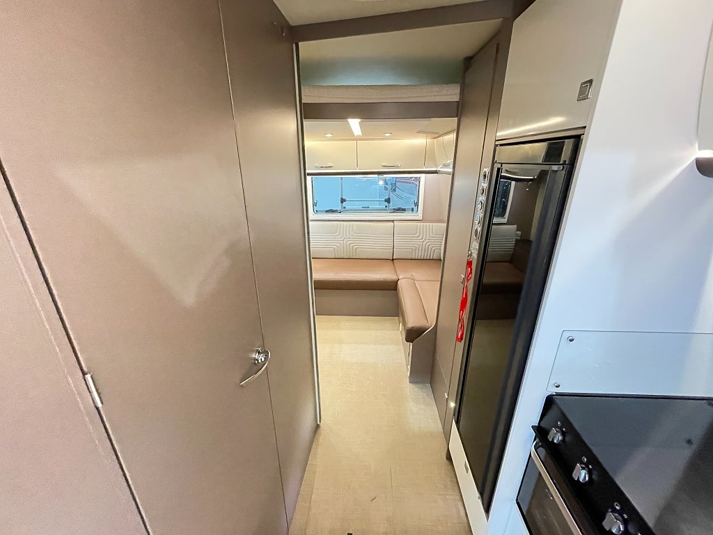 Bürstner Lyseo 744 TD Harmony Line /Soffa bak/Taksäng x2/AC bodel/Solcell - Bürstner