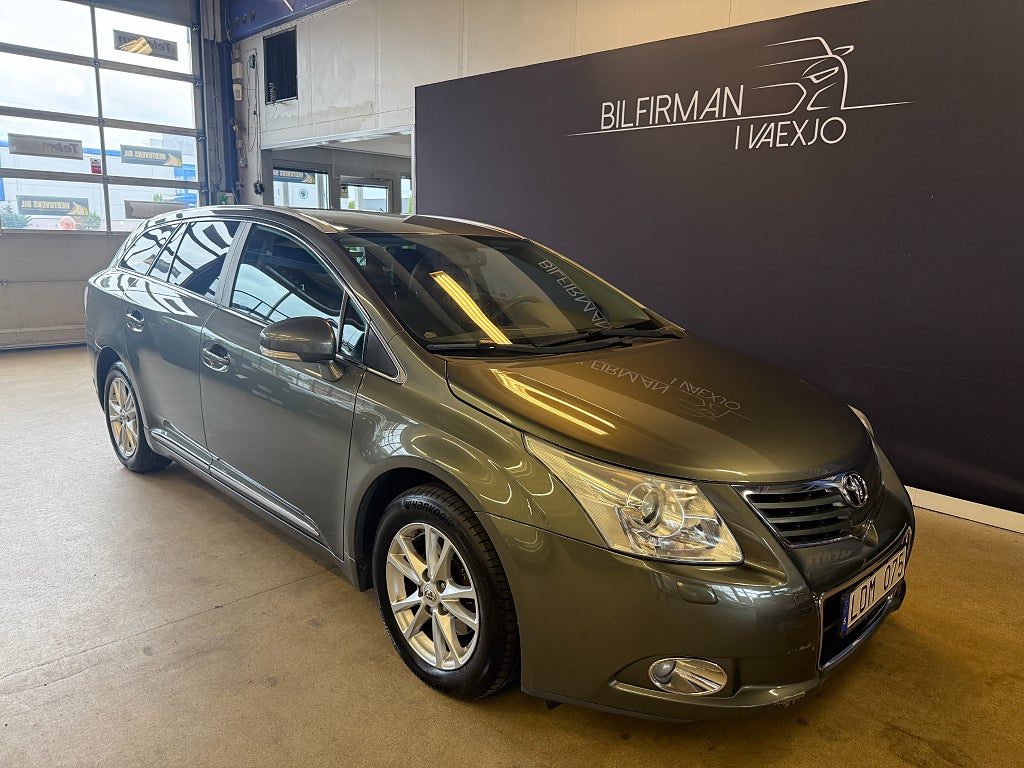 Toyota Avensis 1.8 Business *Nav, Drag, Kamera*