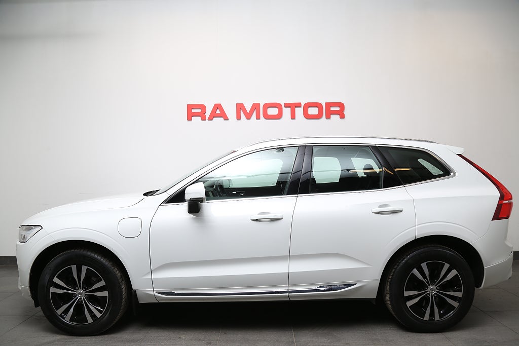 Volvo XC60 Recharge T6 340hk AWD Momentum Pano Drag Leasbar 2021
