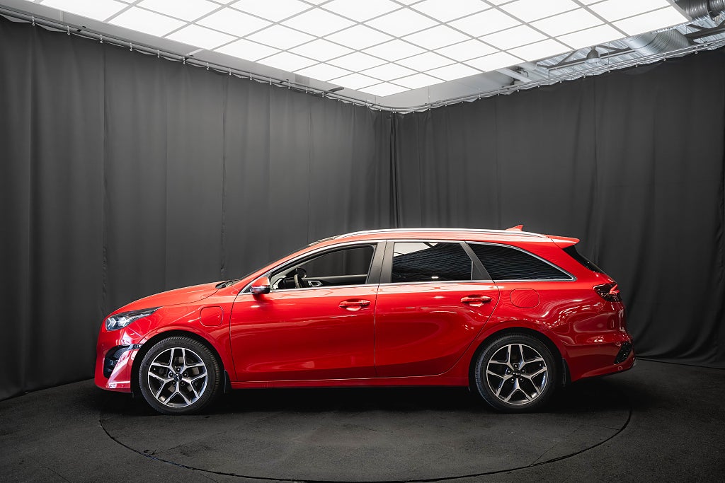 Kia Ceed Plug-in Advance Plus 2 PANO DRAG LÄDER KAMERA MOMS