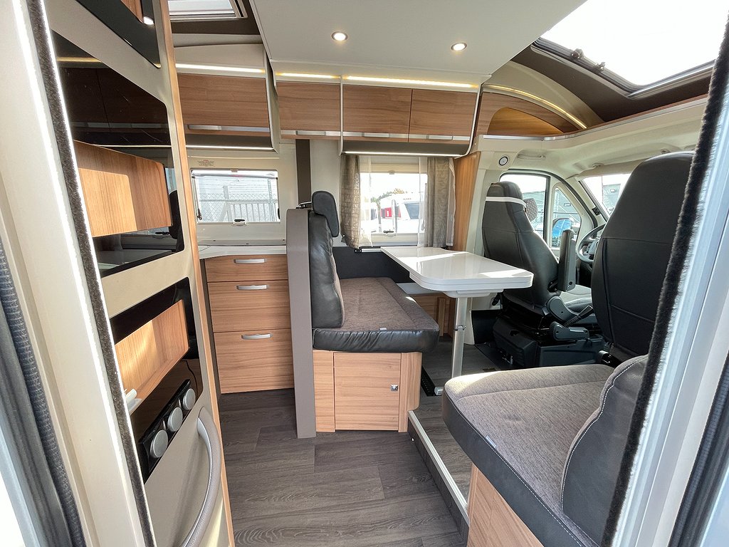 Adria Matrix 670 SC Nordkapp  / ALDE / Taksäng / 3500kg / 5bält / - Adria