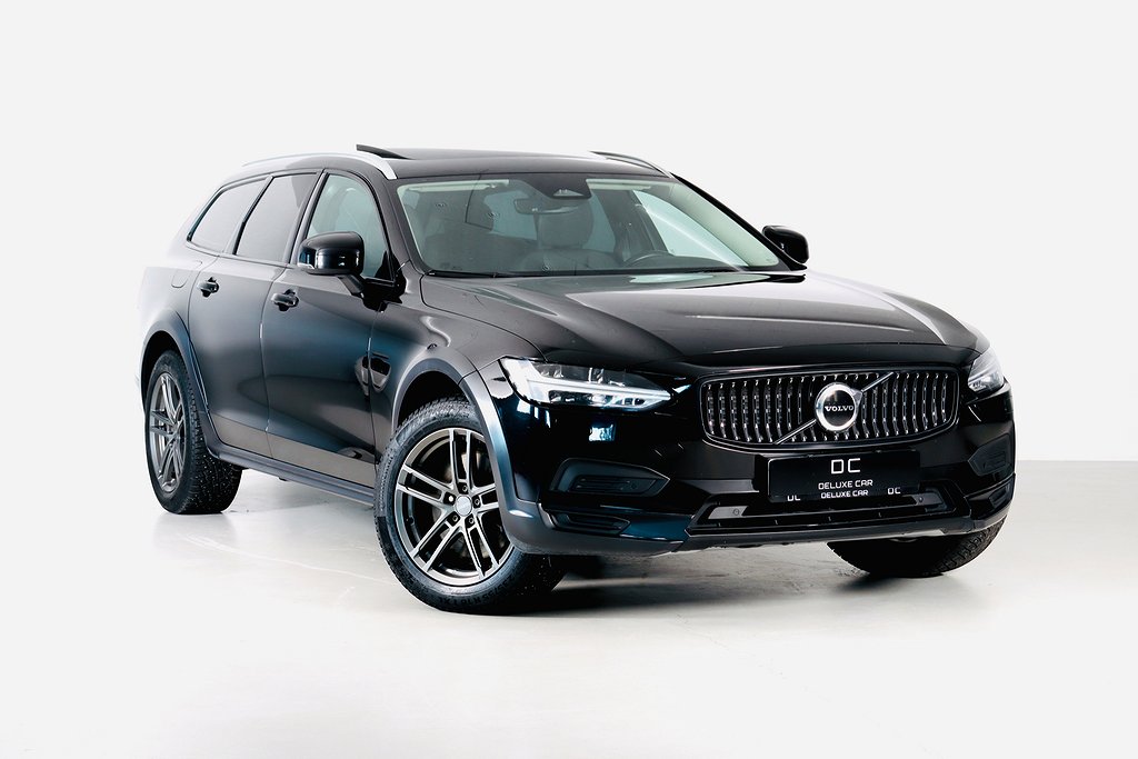 Volvo V90 Cross Country B47 AWD 197HK PANORAMA SVENSKSÅLD 