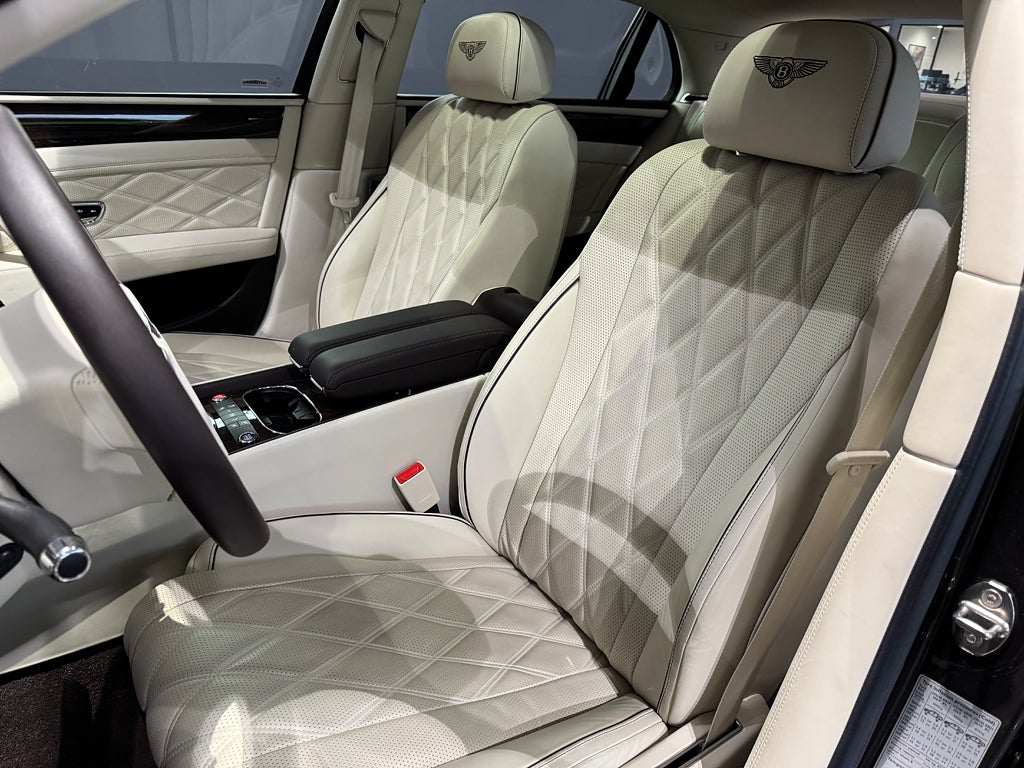 Bentley Flying Spur W12 6.0 W12 Endast 1275 mil - bild 6