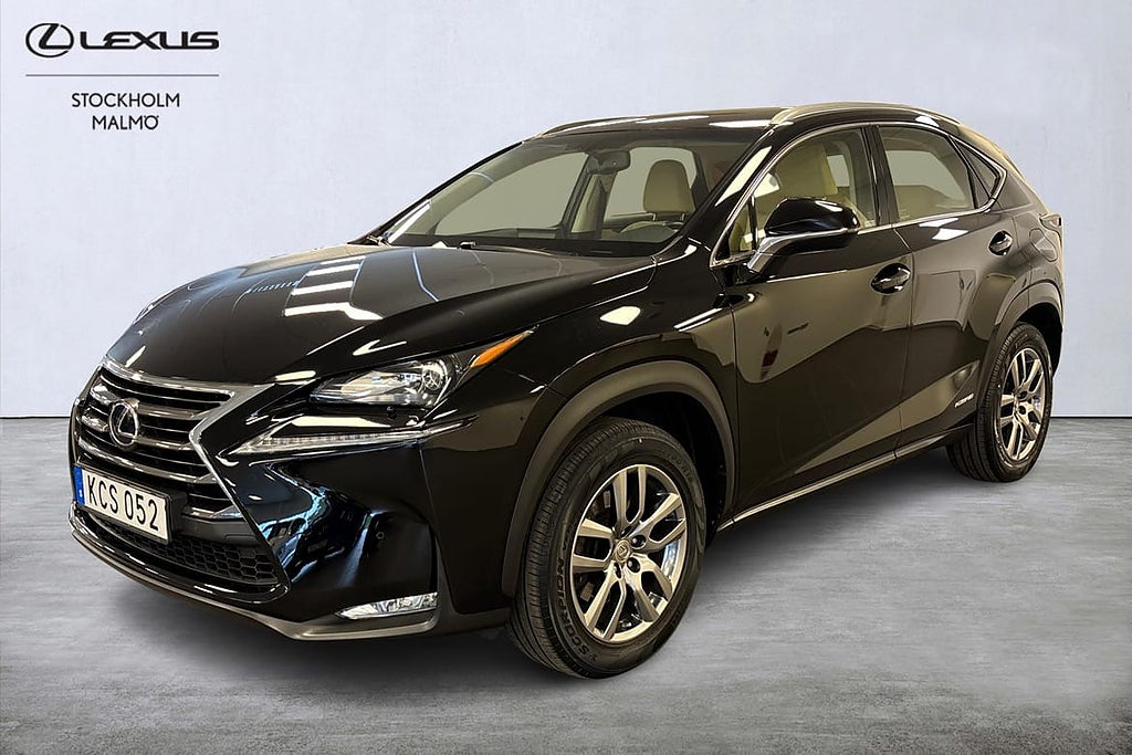 Lexus NX300h 300h Business P-värmare Drag Skinn B-kamera