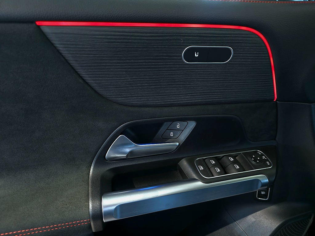 Mercedes-Benz GLB 200 AMG 7sits Värmare Advanced Plus - bild 12