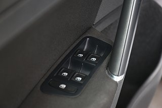 Halvkombi Volkswagen Golf 13 av 18