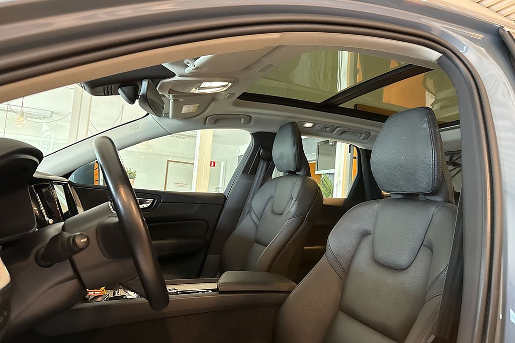 Volvo XC60 Recharge T6 AWD Aut Inscription Kamera skinn Moms Dragt miniatyr 13