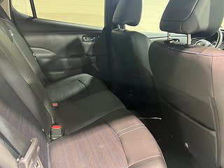 Halvkombi Nissan Leaf 9 av 20
