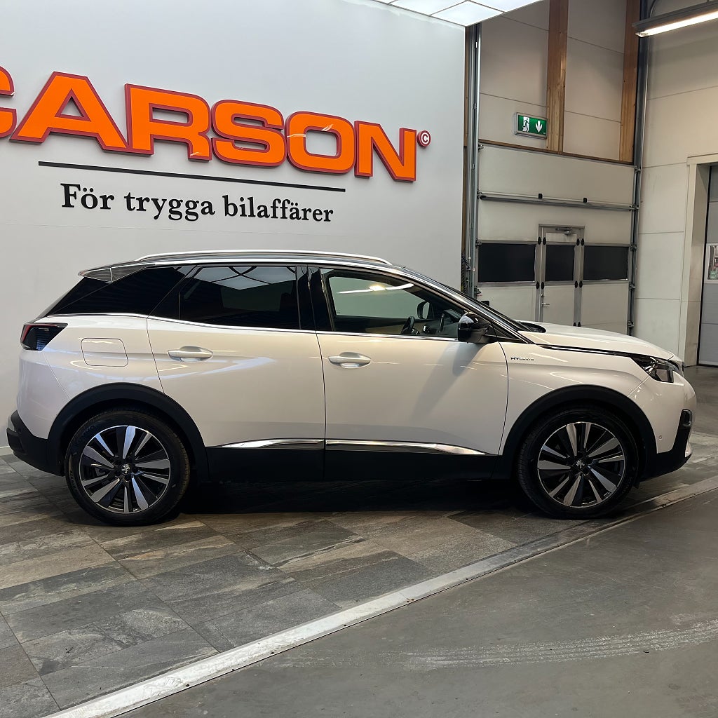 Peugeot 3008 GT+ HYBRID 4WD 300hk Navi Carplay Backkamera
