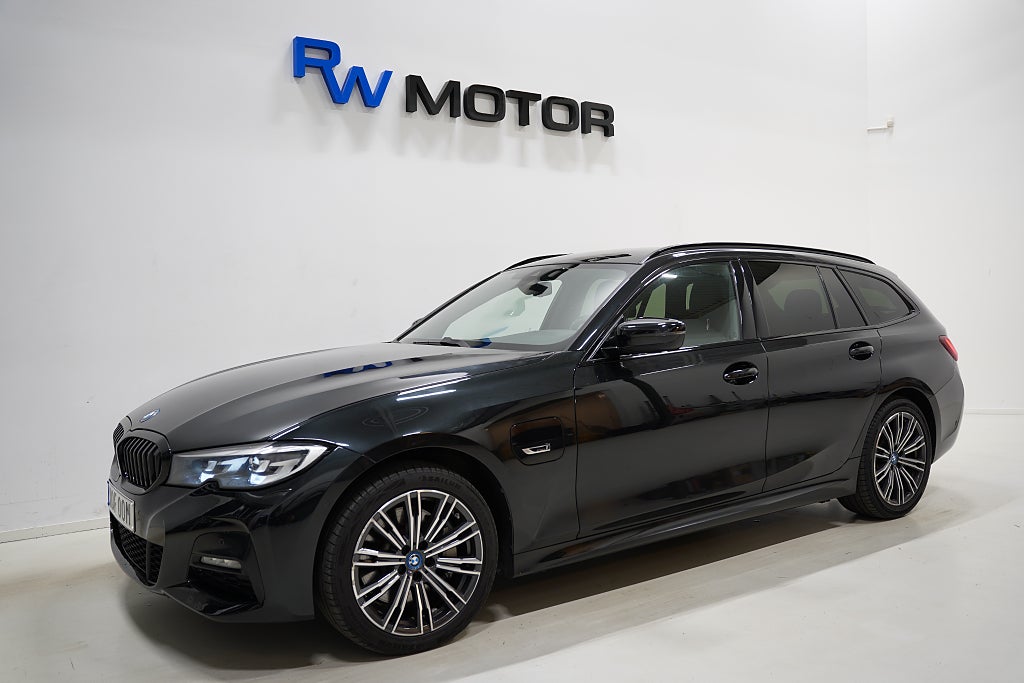 BMW 330e