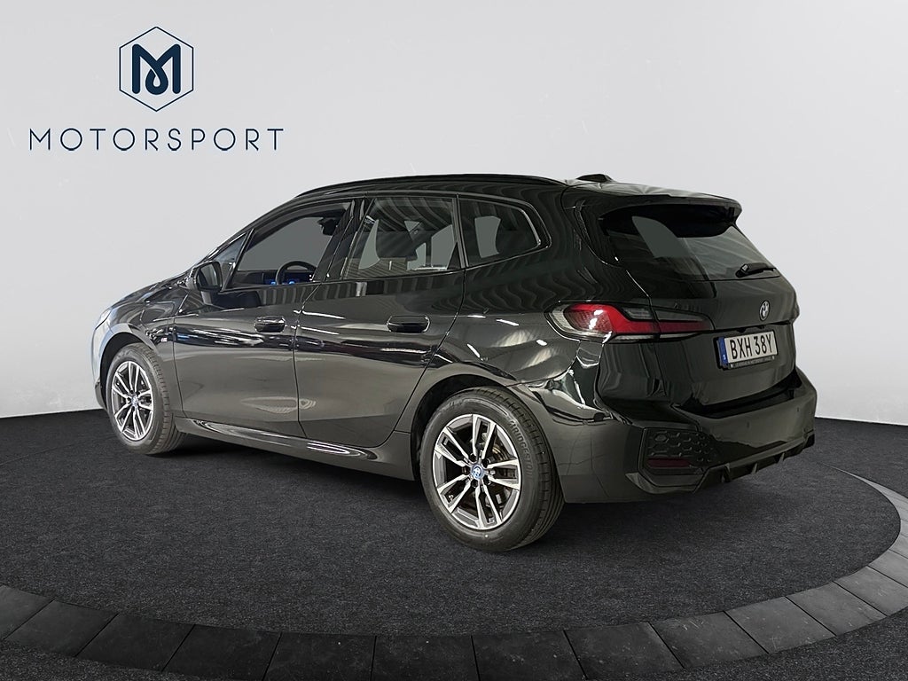 BMW 225e xDrive Active Tourer M Sport Farth Backkamera Alcantara bild 5