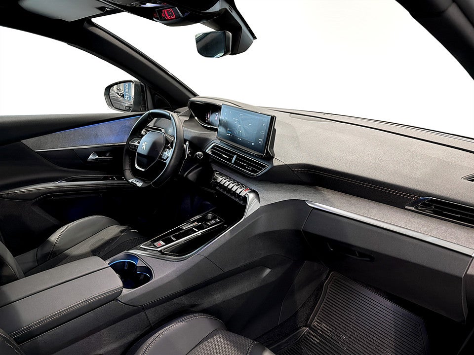 Bild på Peugeot 5008 GT 1.2 PT 130hk Aut 7-SITS B-KAMERA CARPLAY