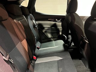 SUV Nissan Qashqai 16 av 25