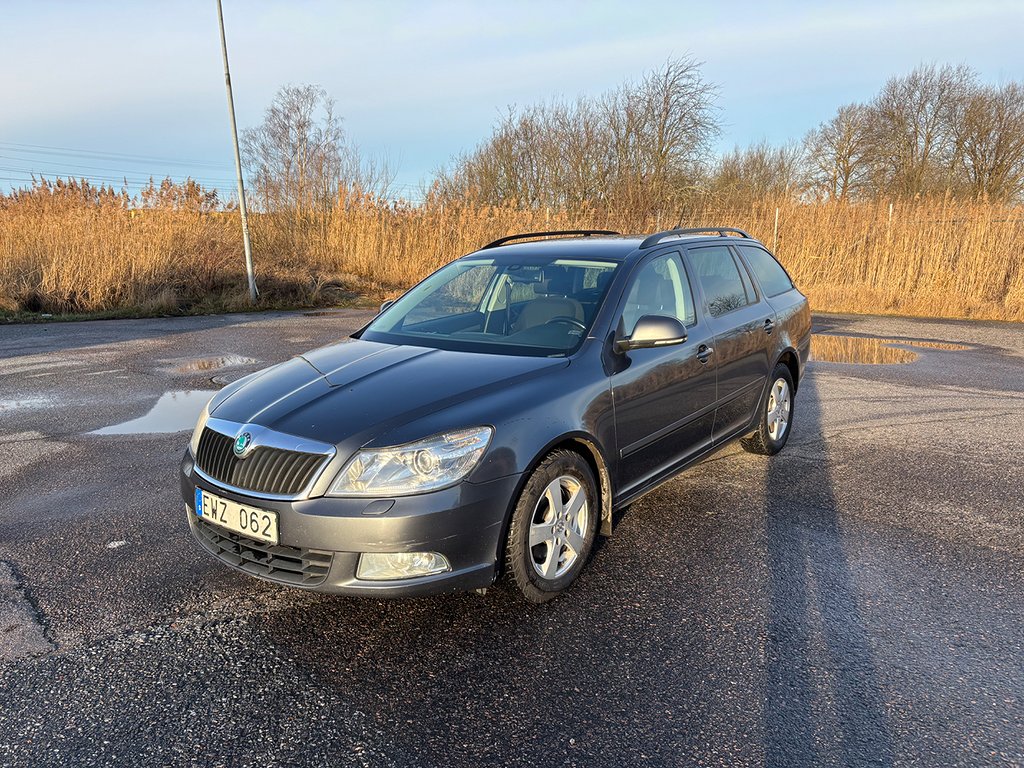 Skoda Octavia Kombi 1.6 TDI Elegance Euro 5