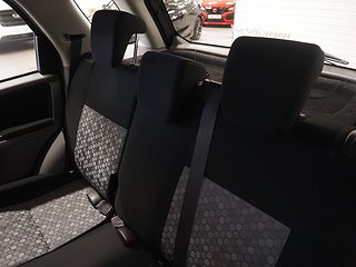 Halvkombi Suzuki SX4 15 av 19