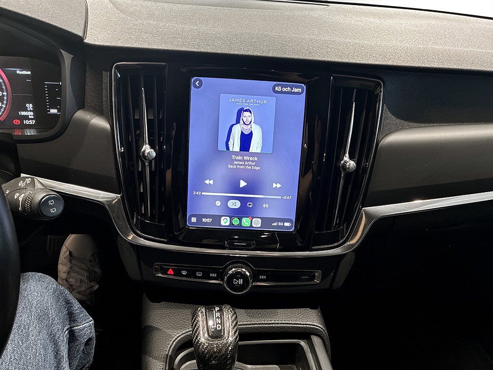 Bild på Volvo V90 Cross Country Business D4 190hk Aut 4WD Pilot assist DRAG B-KAMERA 
