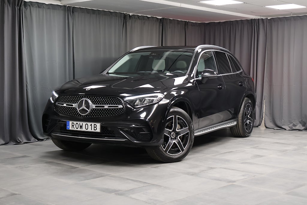 Mercedes-Benz GLC 300 e 4MATIC AMG AIRMATIC Burmester Pano Drag LED MOMS