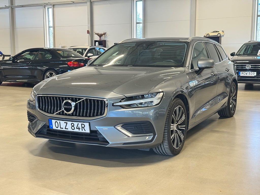 Volvo V60 Recharge T6 AWD AUT VÄRMARE LÄDER DRAG V-HJUL H/K