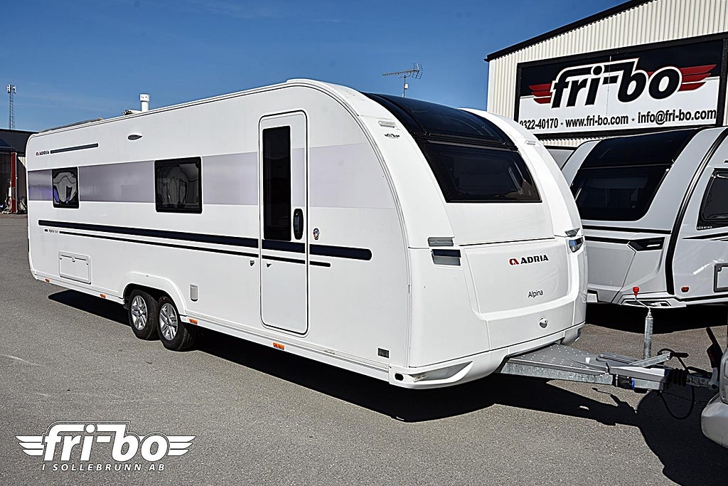 Adria 753 HT Alpina, Långbäddar