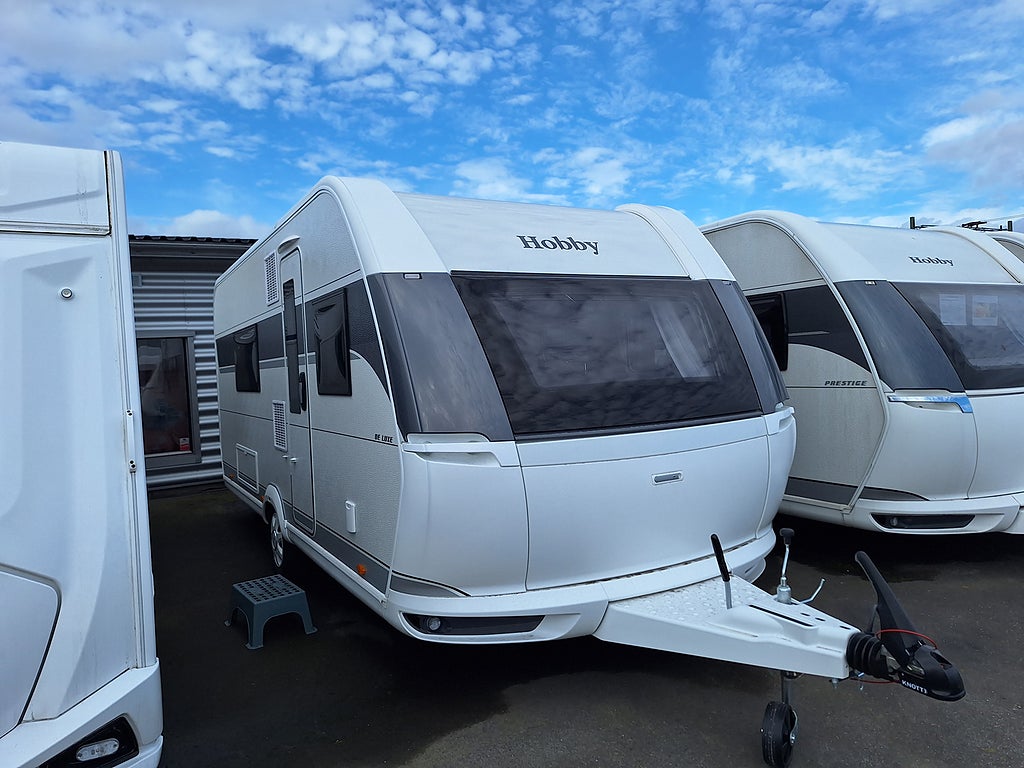Hobby De Luxe 495 WFB Dubbelbädd