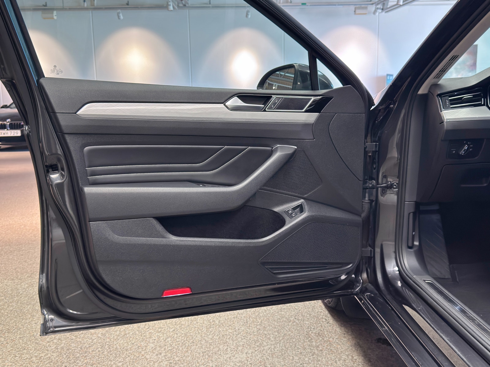 Volkswagen Passat Sportscombi GTE 1.4 TSI 218hk |Drag|Pano|Läderpaket 2020 - miniatyr 8