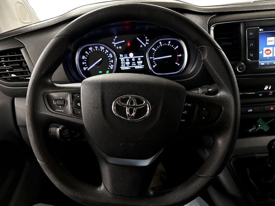 Bild på Toyota Proace 1.6 116hk D-4D DRAG B-KAMERA NAVI