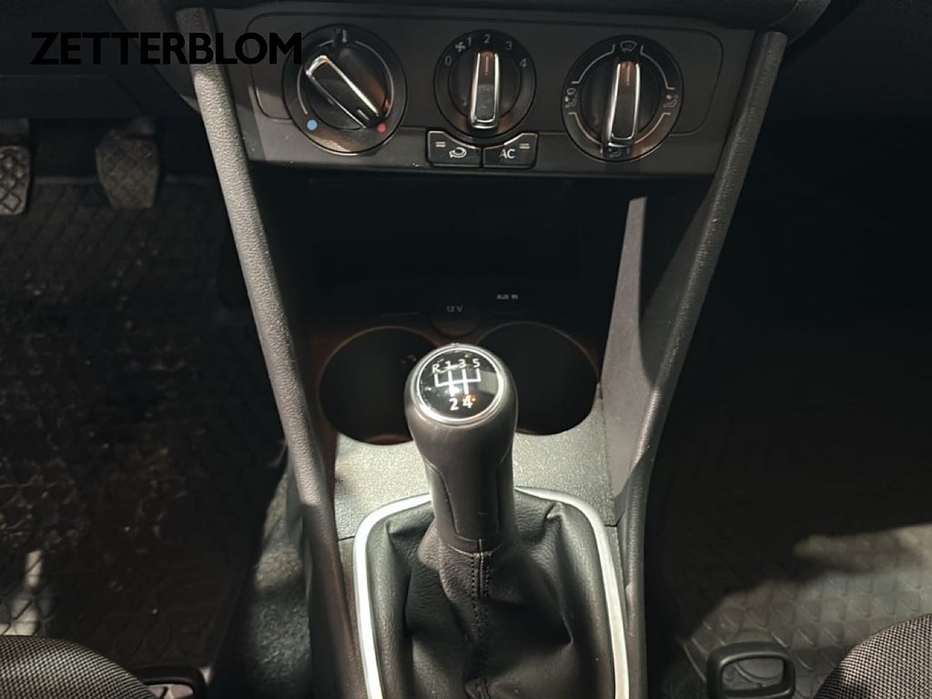 Kombi Volkswagen Polo 14 av 17