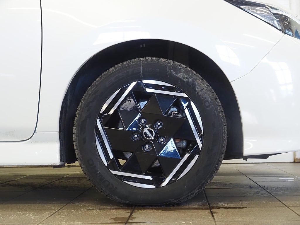 Nissan Leaf 40 kWh 150hk Acenta |Backkamera| Rattvärme | 2023