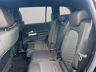 SUV Mercedes-Benz GLB 8 av 8