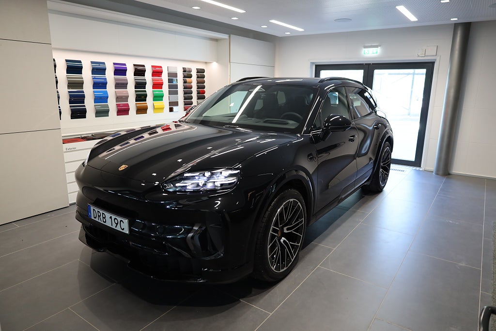 Porsche Cayenne Electric