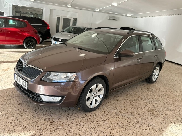 Skoda Octavia 2014, bild 2/10
