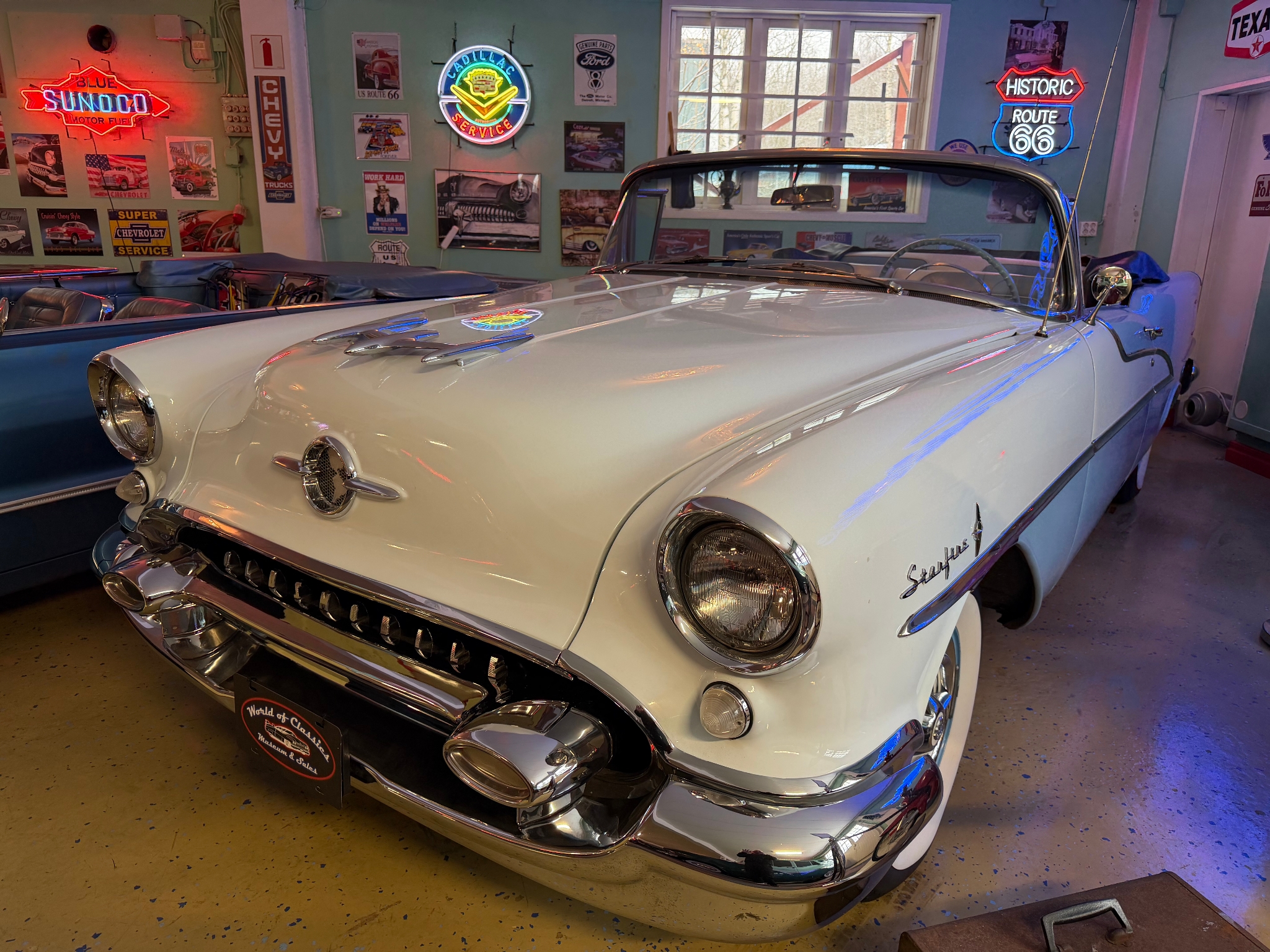 Oldsmobile Ninety-Eight