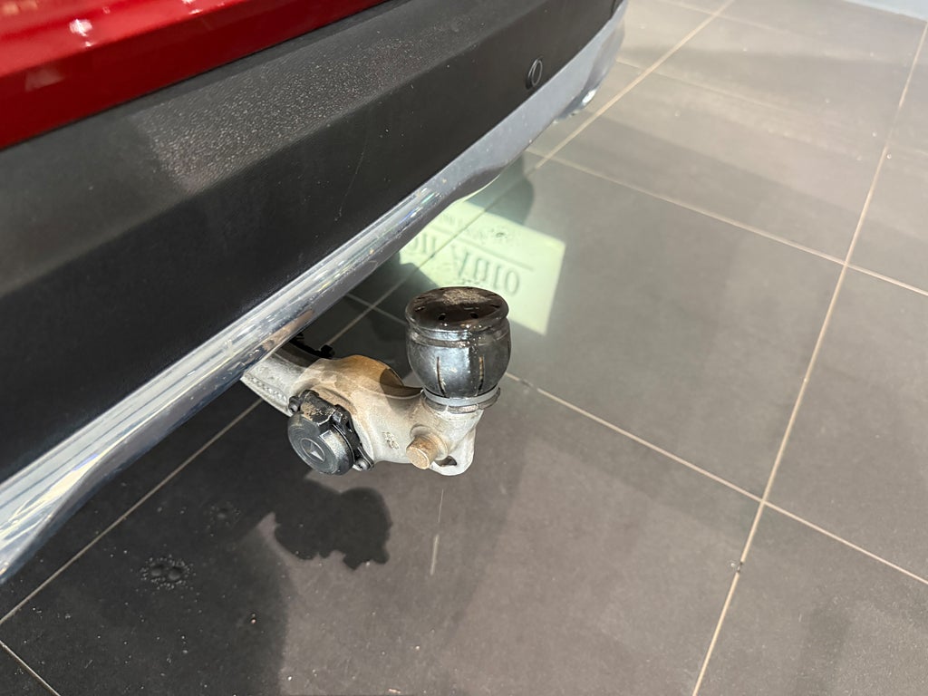 Mercedes-Benz GLC 220 d 4MATIC Värmare Läder Burmester Drag - bild 12