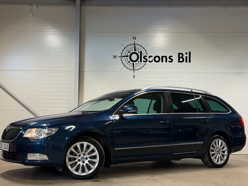 Skoda Superb Kombi 2.0 TDI Elegance Aut Drag D-värm