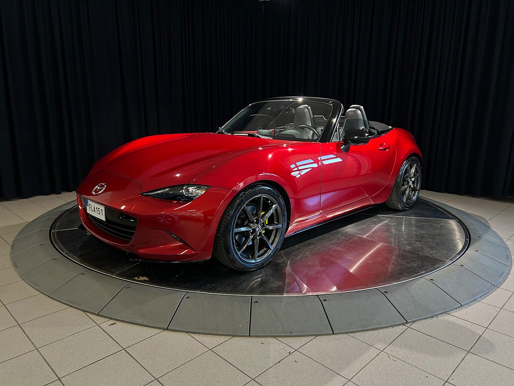 Mazda MX-5 2.0 SKYACTIV-G SOFT-TOP NAVI LÄDER FINT SKICK 160 hk