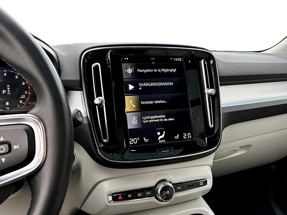 Bild på Volvo XC40 Momentum B4 197hk Aut AWD H/K CARPLAY