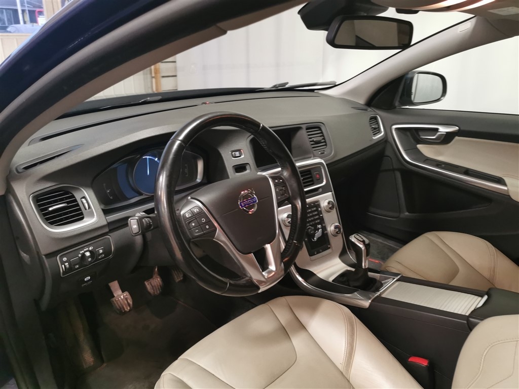 Volvo V60 2015, bild 5/40
