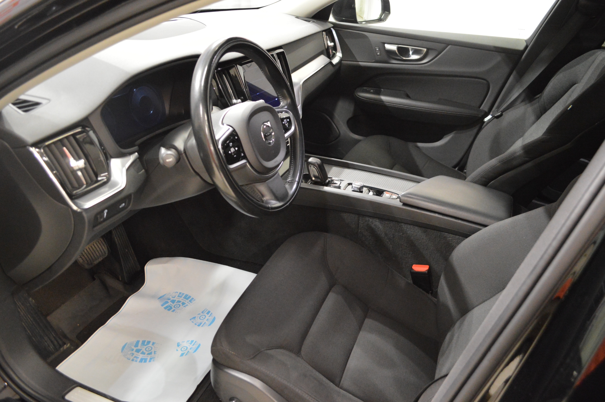 Volvo V60 Cross Country 2021, kuva 7/51