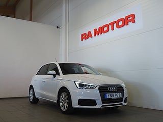 Halvkombi Audi A1 3 av 21