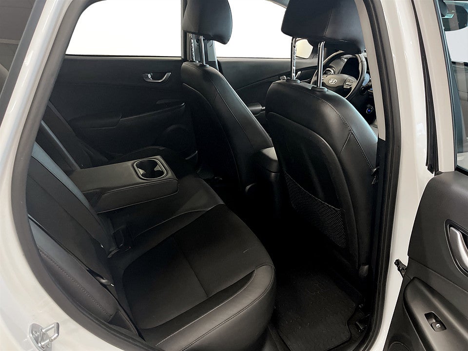 Bild på Hyundai Kona Essential 64kWh 204hk Aut KRELL B-KAMERA
